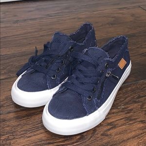 NWOT Blowfish Sneakers